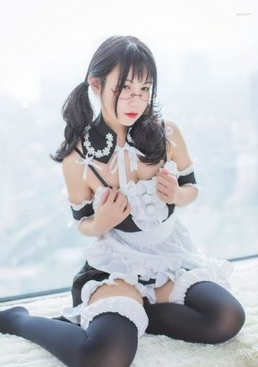 异国女郎巴黎在线观看电影_国产剧超清在线观看