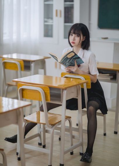 年轻秘书_高清动漫在线观看