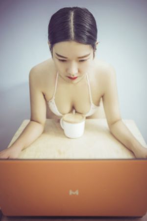 辣妹子影院电视剧在线观看下载_超清高清迅雷在线观看