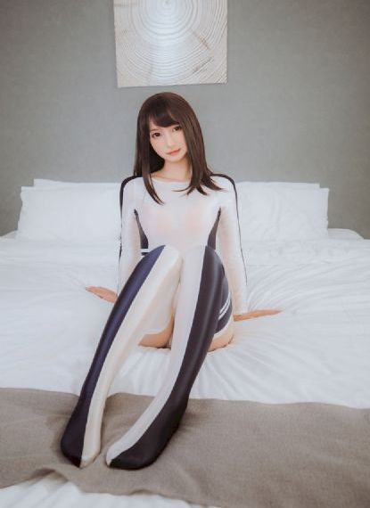中国美女囗交视频免费看_BD英语迅雷电影在线
