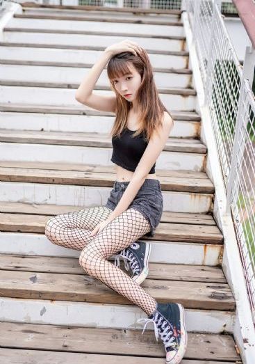 莉莉成人影院理论片在线播放_DVD天堂在线